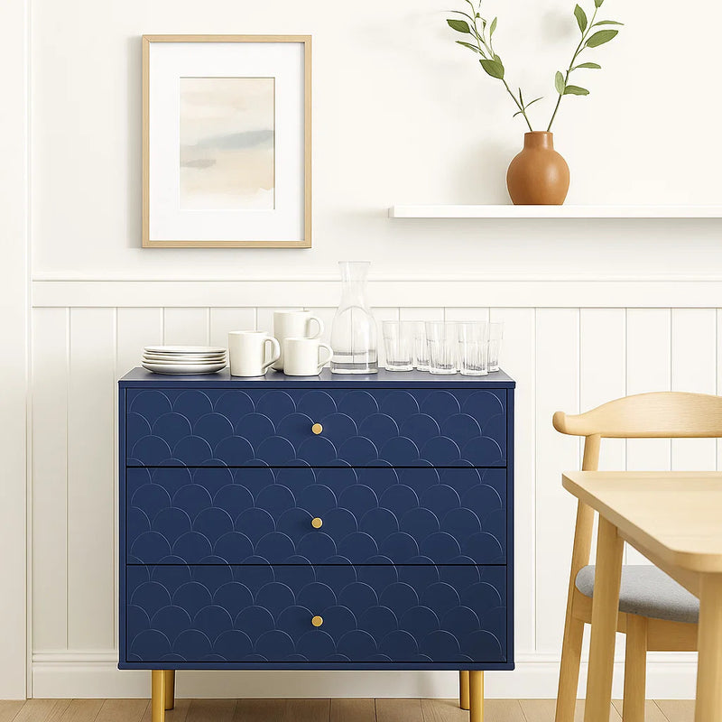 Commode à Tiroirs Bleu Marine avec Motif Écaille de Poisson, Pieds Champagne et Angles Arrondis (H89xL75xP40cm) KAUGZUN