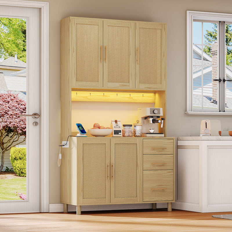 Buffet de Cuisine 183cm Naturel avec LED Contrôlée par App, Prises USB/Secteur, Tiroirs et Rangement Ajustable BRUQEIDS WOOD
