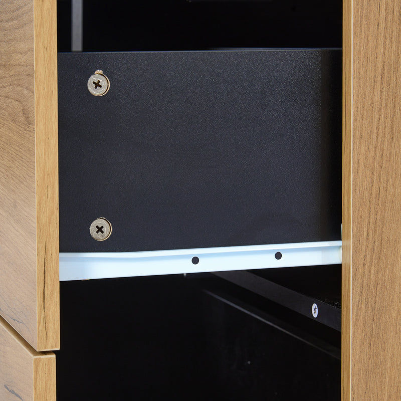 Buffet Contemporain Brun et Noir avec Éclairage LED Smart App, 3 Tiroirs, Porte Vitrée et Rangement Polyvalent GHURGAX