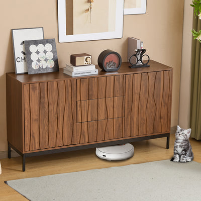 Buffet / Armoire de Rangement Mid-Century Moderne Effet Chêne Foncé avec 3 Tiroirs, Portes à Fentes et Pieds Métalliques Noirs (150x40x80cm) NAKIX