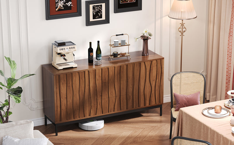 Buffet / Armoire de Rangement Mid-Century Moderne Effet Chêne Foncé avec 3 Tiroirs, Portes à Fentes et Pieds Métalliques Noirs (150x40x80cm) NAKIX