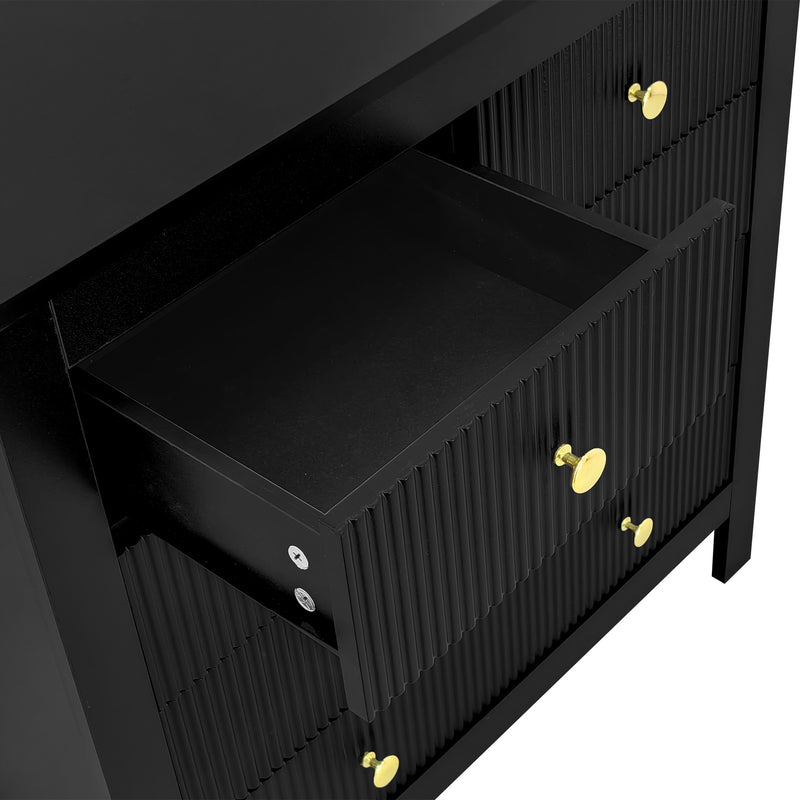 Commode Noire Élégante à 5 Tiroirs avec Surfaces Texturées et Poignées Dorées THRUZETS