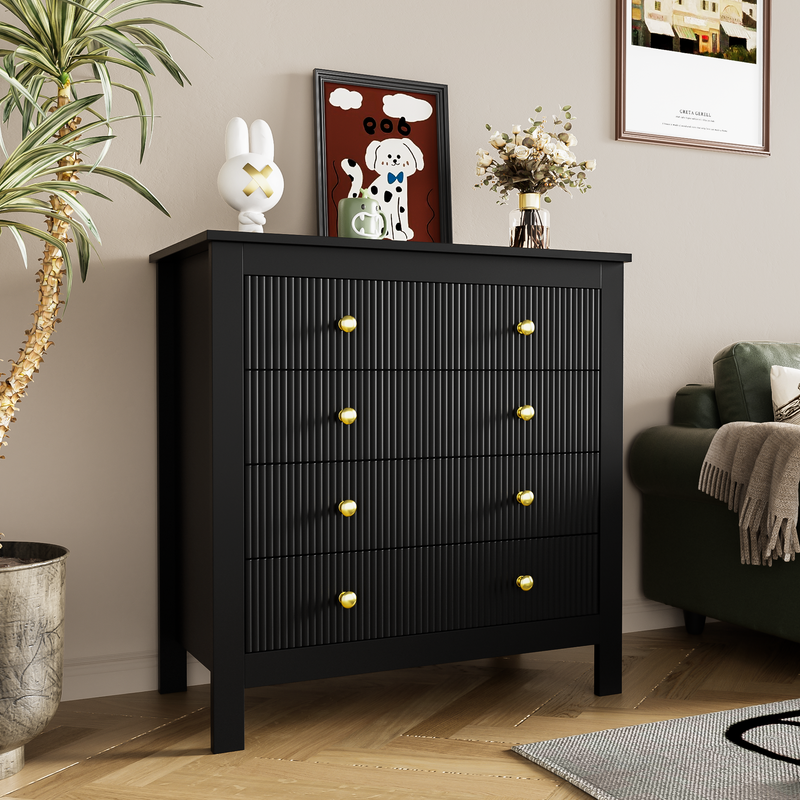 Commode Noire Élégante à 5 Tiroirs avec Surfaces Texturées et Poignées Dorées THRUZETS
