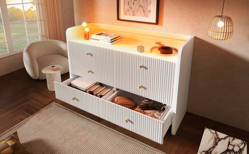 Buffet Blanc Ondulé Moderne avec Éclairage LED Multicolore et 6 Tiroirs Spacieux TRAGVAX