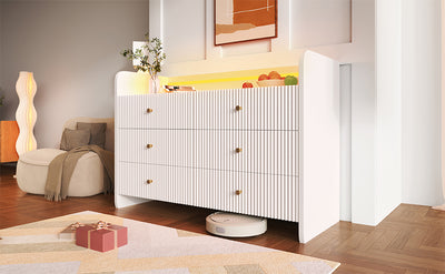 Buffet Blanc Ondulé Moderne avec Éclairage LED Multicolore et 6 Tiroirs Spacieux TRAGVAX