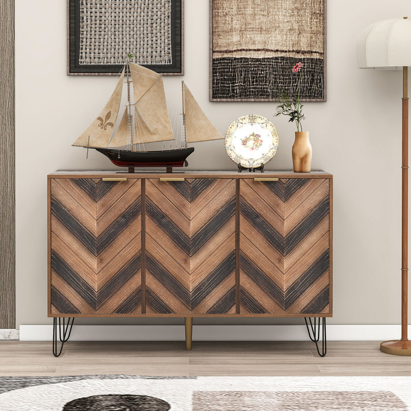 Buffet Industriel Moderne en Bois Naturel avec 3 Portes, Poignées Dorées et Pieds en Fer Robuste (120x38x76.5cm) TRETEOX