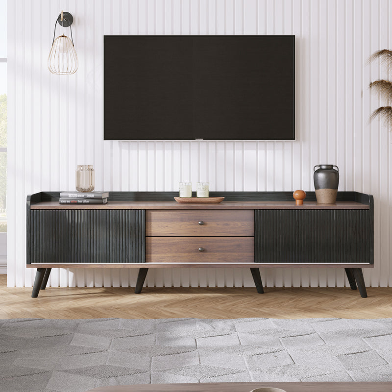 Meuble TV Moderne Noir et Bois avec Portes Coulissantes Rainurées et Rangement Optimisé UNGRUDS