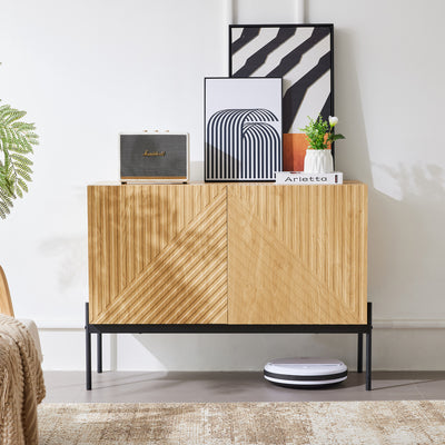 Commode/Buffet Moderne Naturel avec Étagère Réglable et Structure Métallique Robuste VAIKNELS