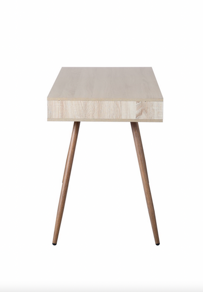BOSUT - Scandinavian wood desk