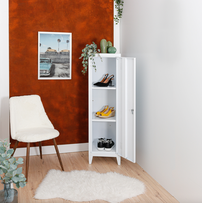 COUNCILBLUFFS - Metal cabinet with lock